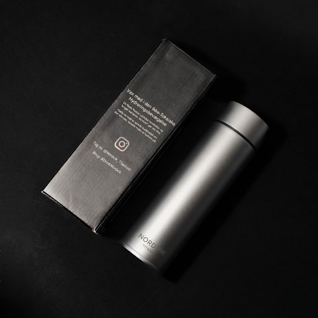 Nordvik® 100% Ren Titanium Vandflaske - Drik Rent, Lev Bedre.