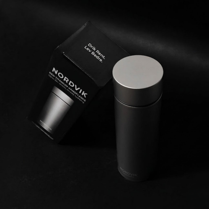 Nordvik® 100% Ren Titanium Vandflaske - Drik Rent, Lev Bedre.