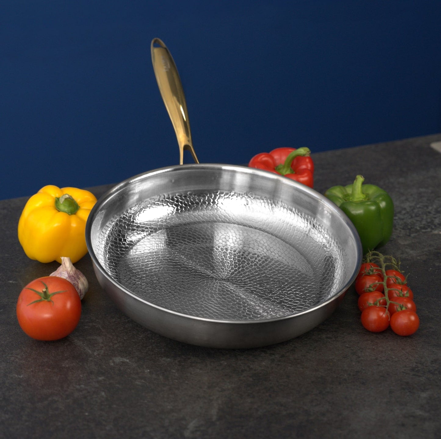 Nordvik titanium pande lifestyle